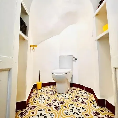 Le Yellow - Particulier Xixeme * Montpellier