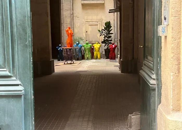 Le Yellow - Particulier Xixeme Daire *